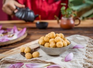 Cách làm bánh nhãn giòn xốp ngon chuẩn đặc sản Nam Định