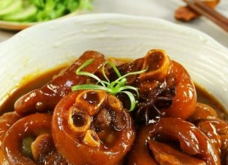 Chân giò kho tàu mềm tan trong miệng và cách làm cực đơn giản