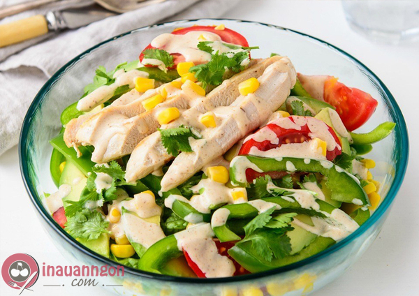 Salad ức gà luộc - Món ăn giúp giảm cân hiệu quả