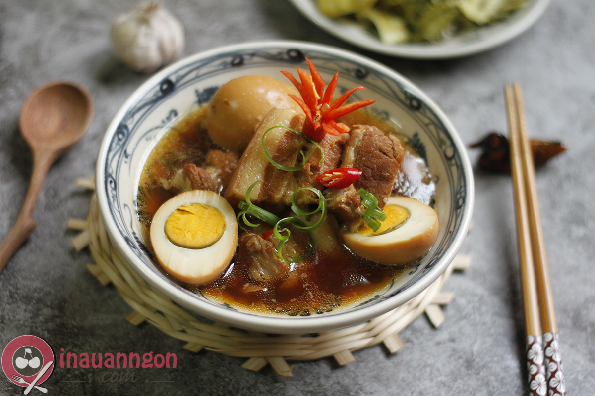 Thịt kho tàu là món ăn truyền thống ngày tết của người Việt