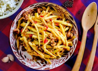 2 cách làm măng xào thịt heo bắt vị cho bữa cơm gia đình