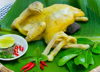 Luộc gà bao nhiêu phút thì chín? Mẹo luộc gà ngon