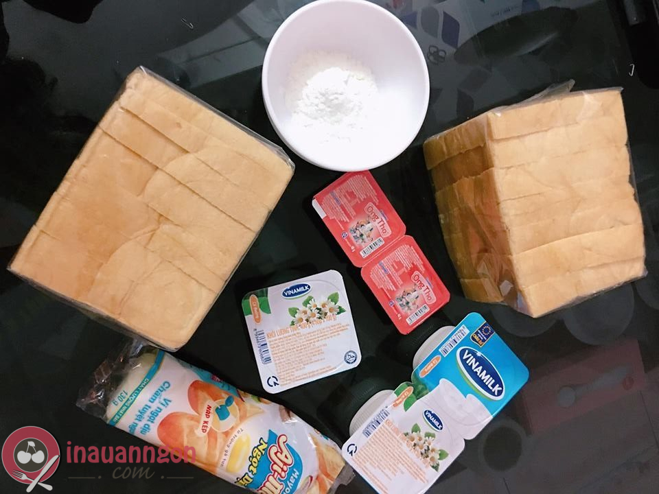 Các nguyên liệu chuẩn bị làm bánh sữa chua sandwich đơn giản