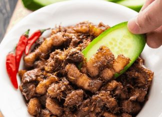 2 cách làm thịt heo xào mắm ruốc đưa cơm những ngày mưa