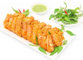 Mê hoặc vị giác với món tôm rang trứng muối